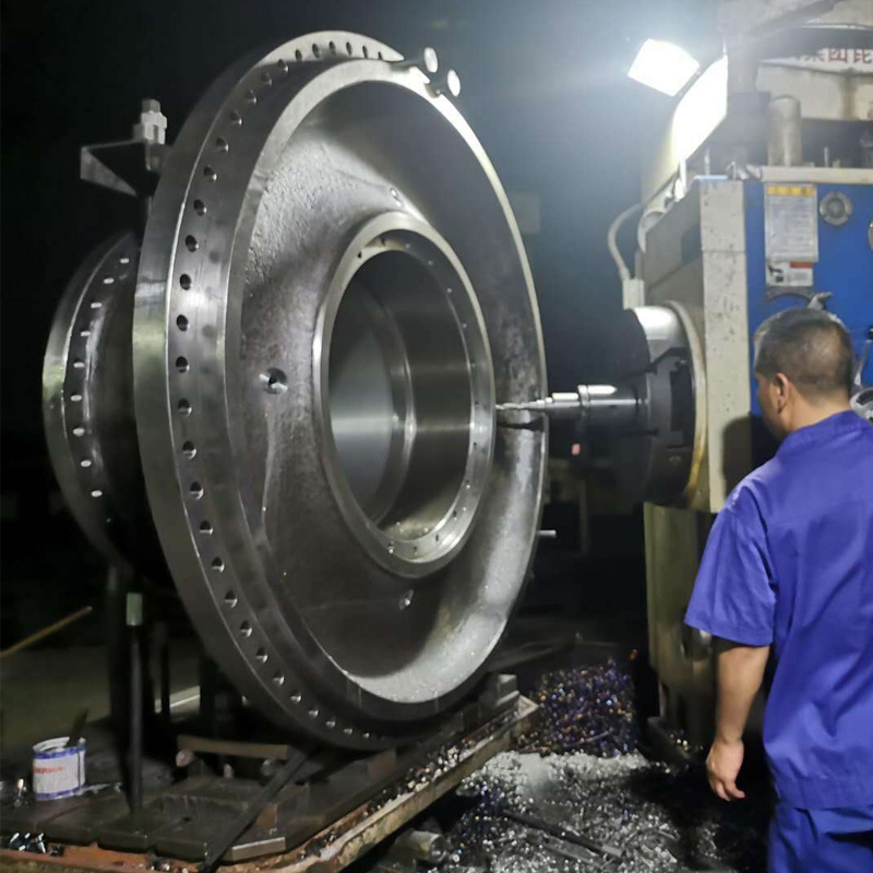 大型礦山車(chē)輛用零部件機(jī)加工